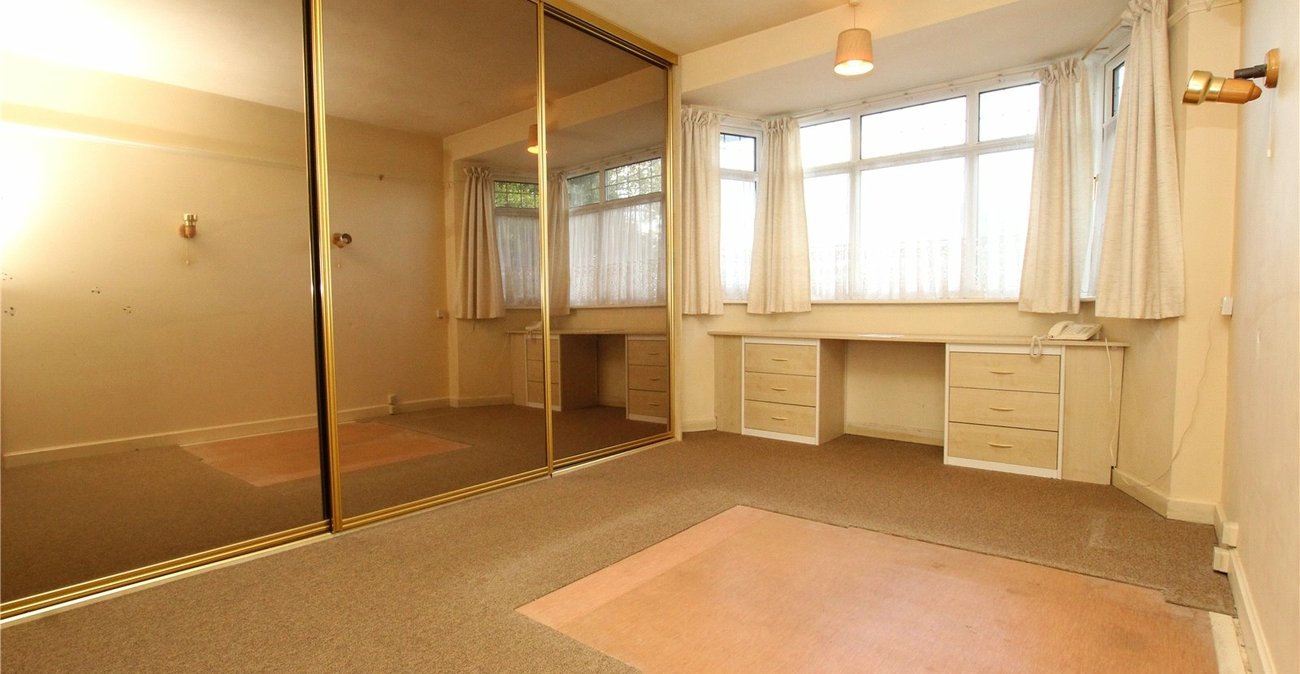 3 bedroom house for sale in Shooters Hill | Robinson Jackson