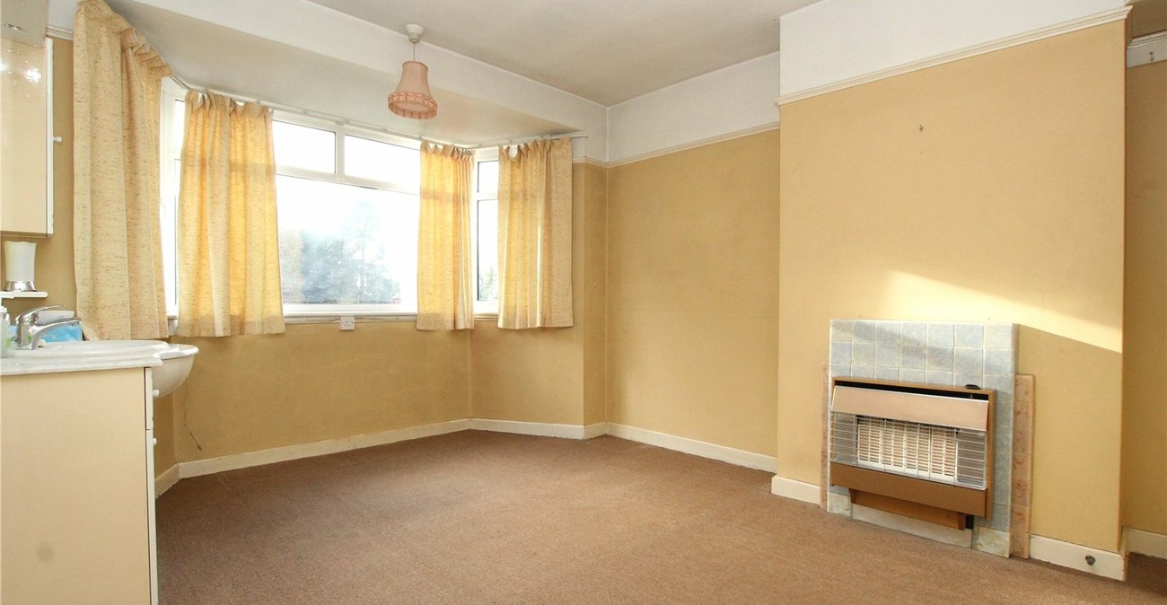 3 bedroom house for sale in Shooters Hill | Robinson Jackson