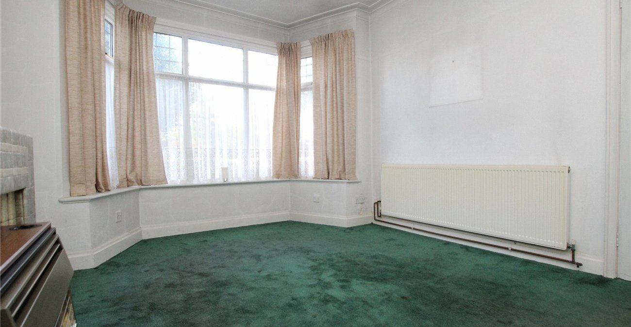 3 bedroom house for sale in Shooters Hill | Robinson Jackson