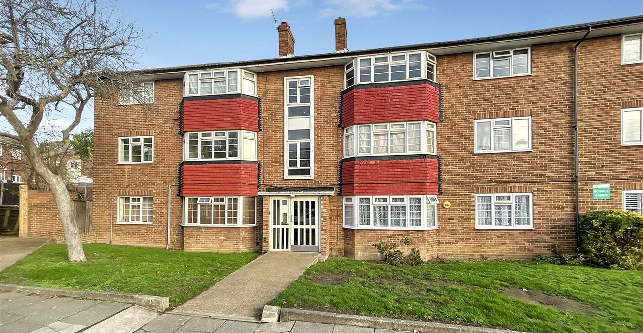 2 bedroom property for sale in Sidcup | Robinson Jackson