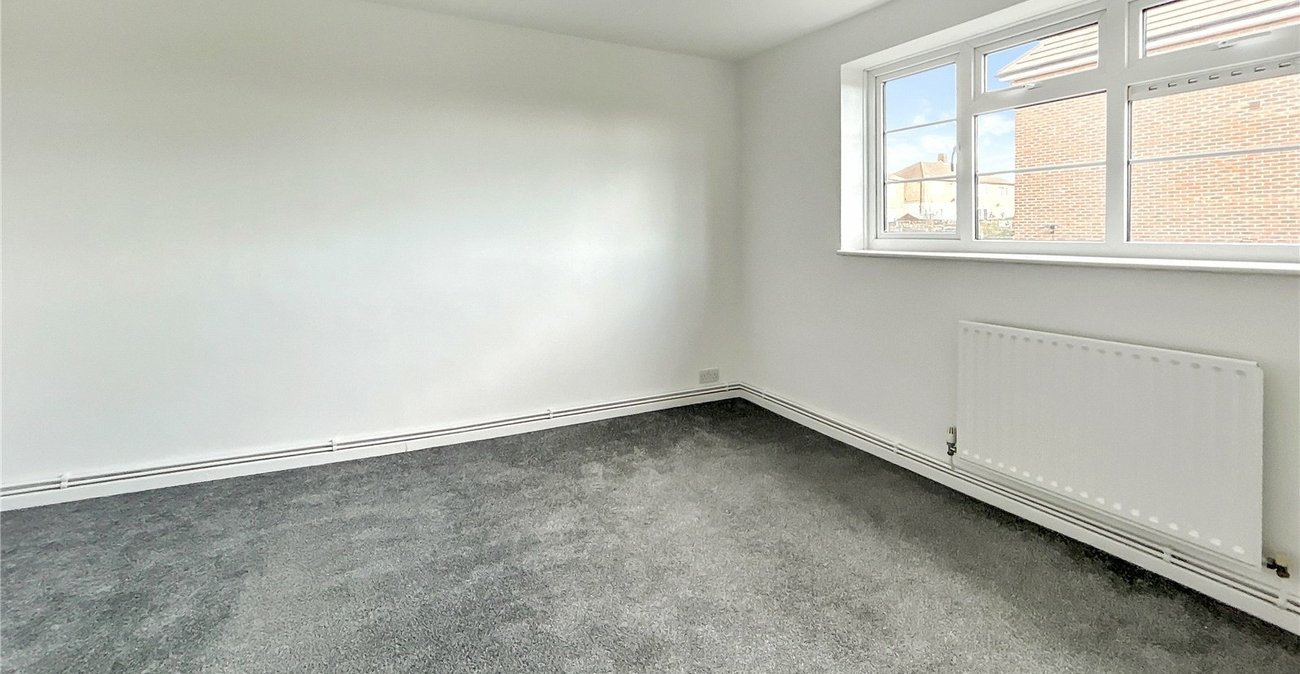 2 bedroom property for sale in Sidcup | Robinson Jackson