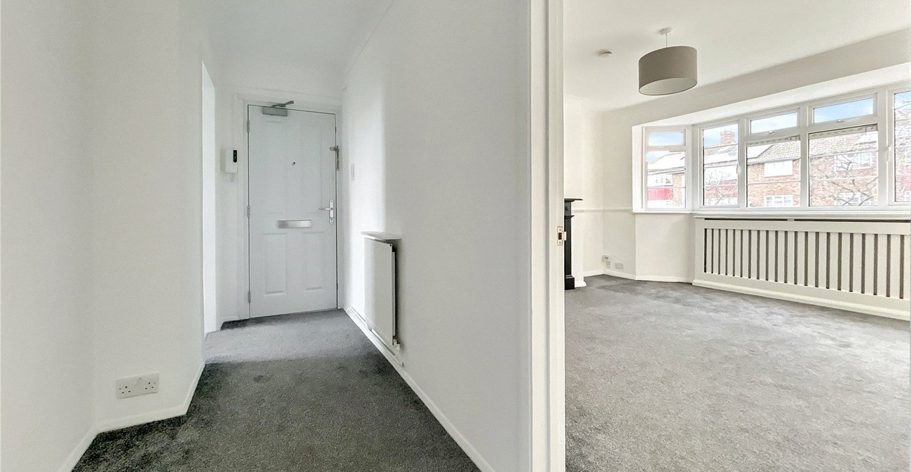 2 bedroom property for sale in Sidcup | Robinson Jackson