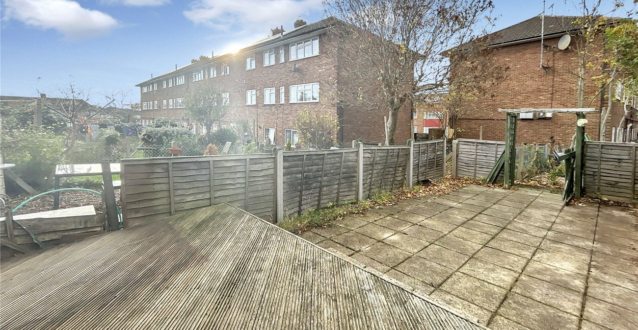 2 bedroom property for sale in Sidcup | Robinson Jackson
