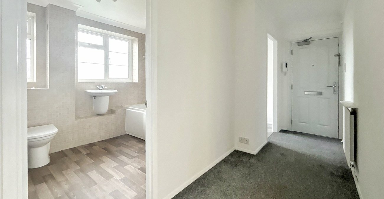 2 bedroom property for sale in Sidcup | Robinson Jackson