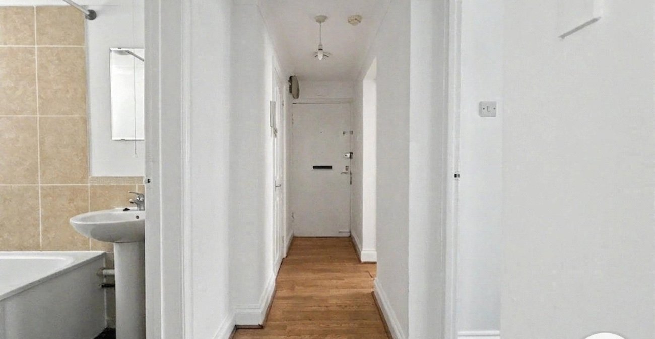 2 bedroom property for sale in Sidcup | Robinson Jackson
