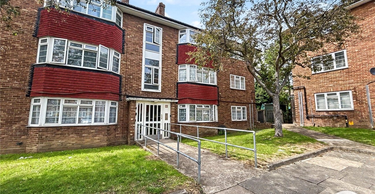 2 bedroom property for sale in Sidcup | Robinson Jackson