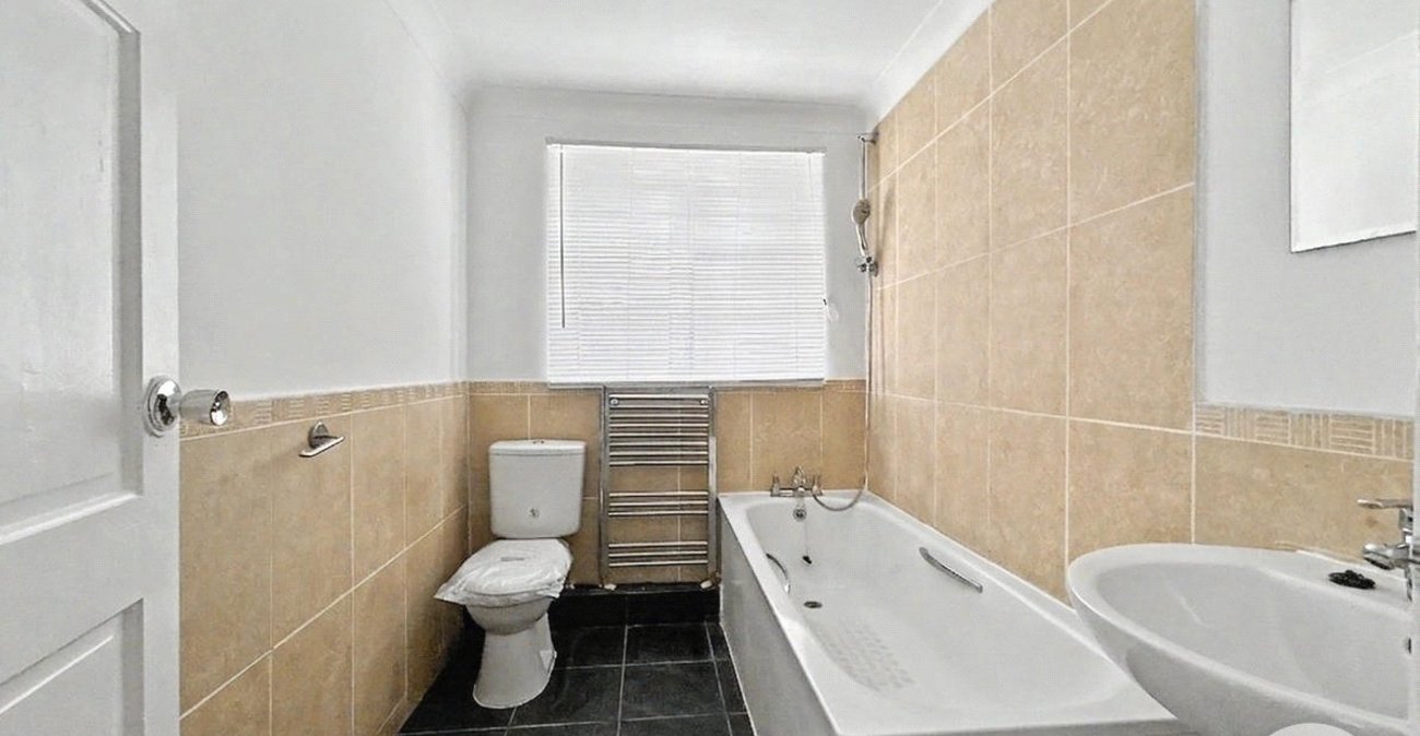 2 bedroom property for sale in Sidcup | Robinson Jackson