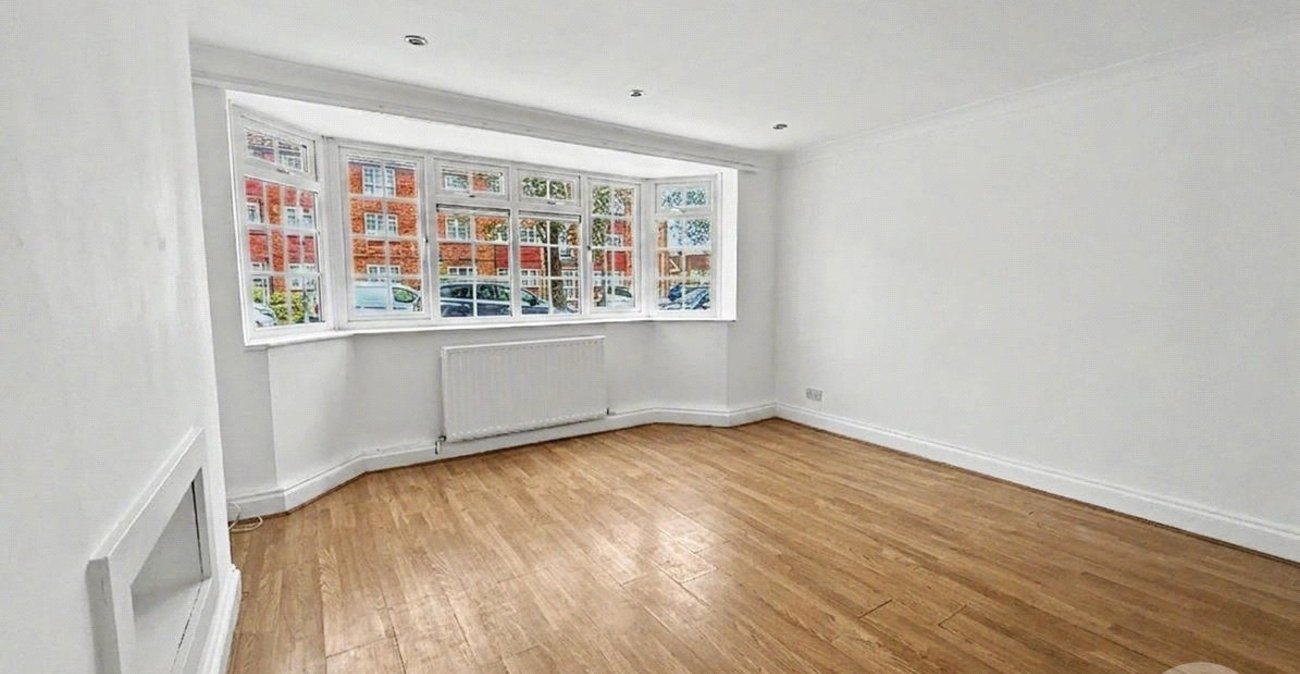 2 bedroom property for sale in Sidcup | Robinson Jackson