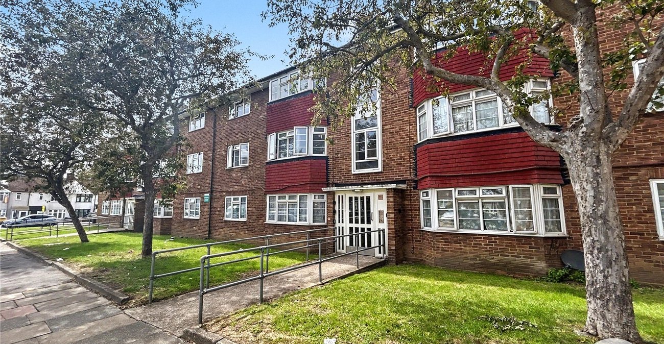 2 bedroom property for sale in Sidcup | Robinson Jackson