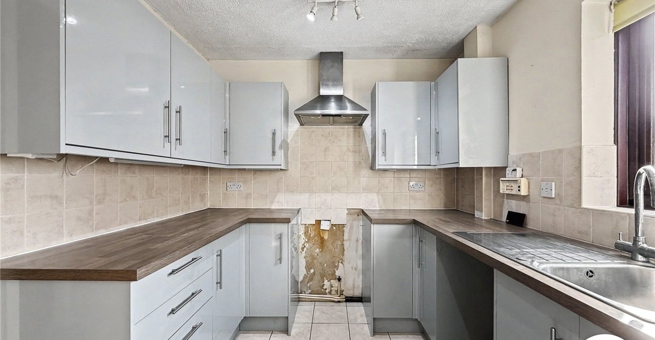 2 bedroom house for sale in Kemsley | Robinson Michael & Jackson