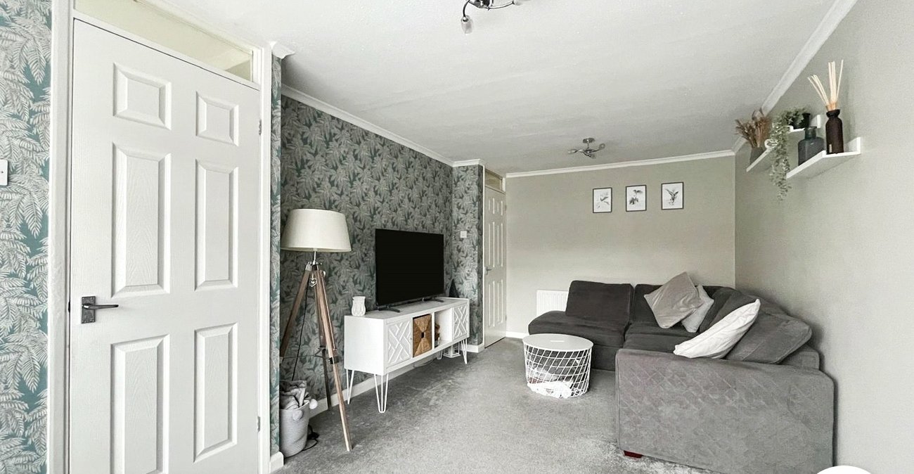 2 bedroom bungalow for sale in Sittingbourne | Robinson Michael & Jackson