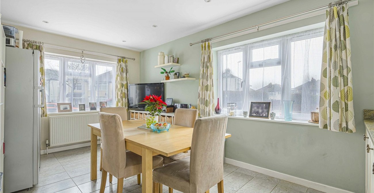 4 bedroom house for sale in South Welling | Robinson Jackson