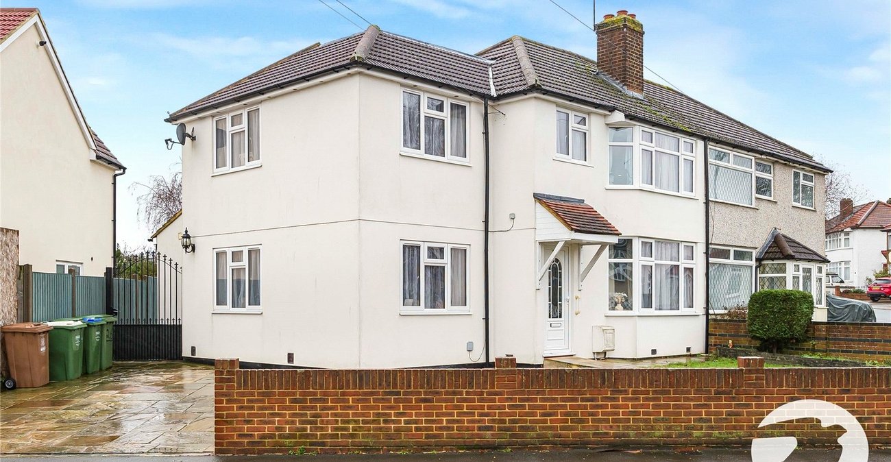 4 bedroom house for sale in South Welling | Robinson Jackson