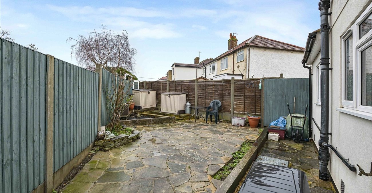 4 bedroom house for sale in South Welling | Robinson Jackson