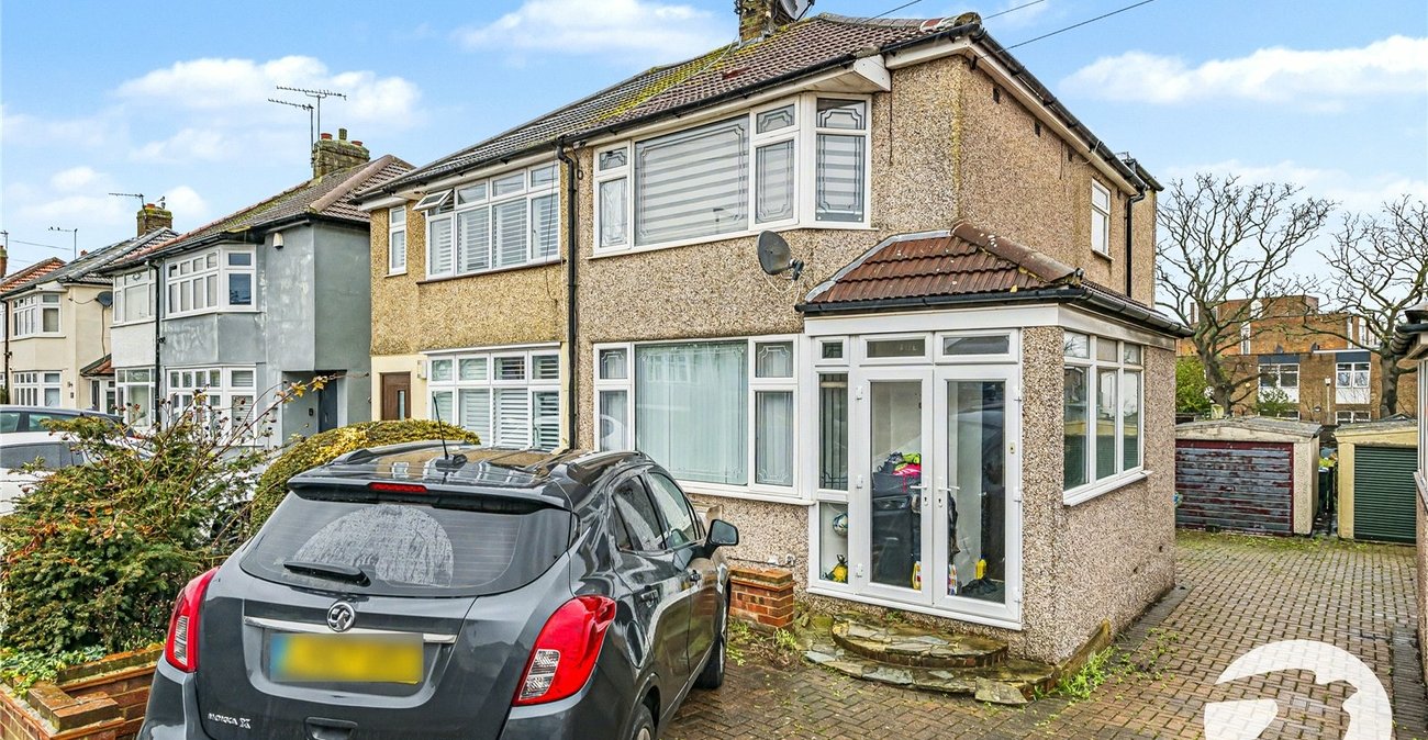 2 bedroom house for sale in South Welling | Robinson Jackson