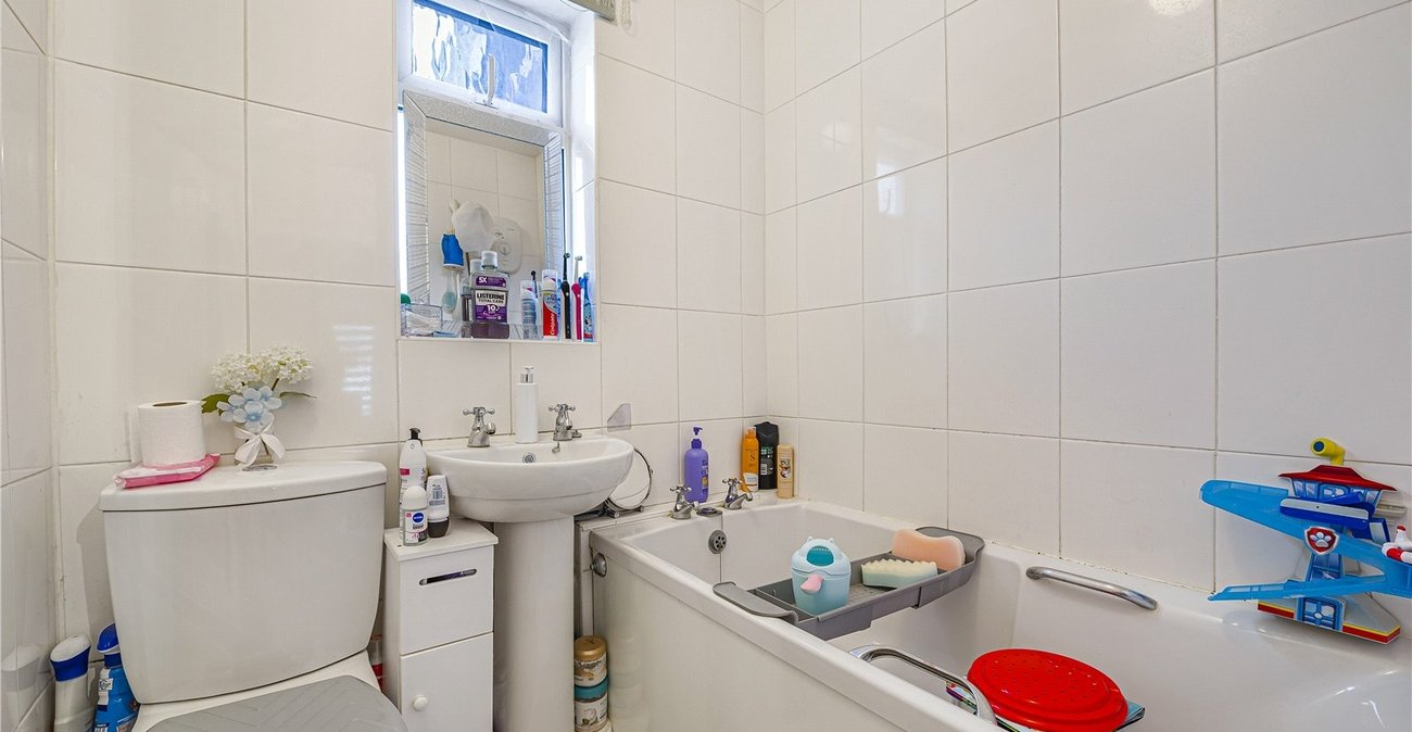2 bedroom house for sale in South Welling | Robinson Jackson
