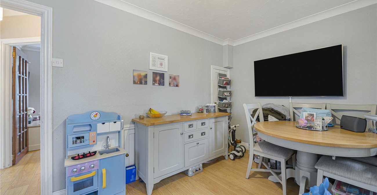 2 bedroom house for sale in South Welling | Robinson Jackson