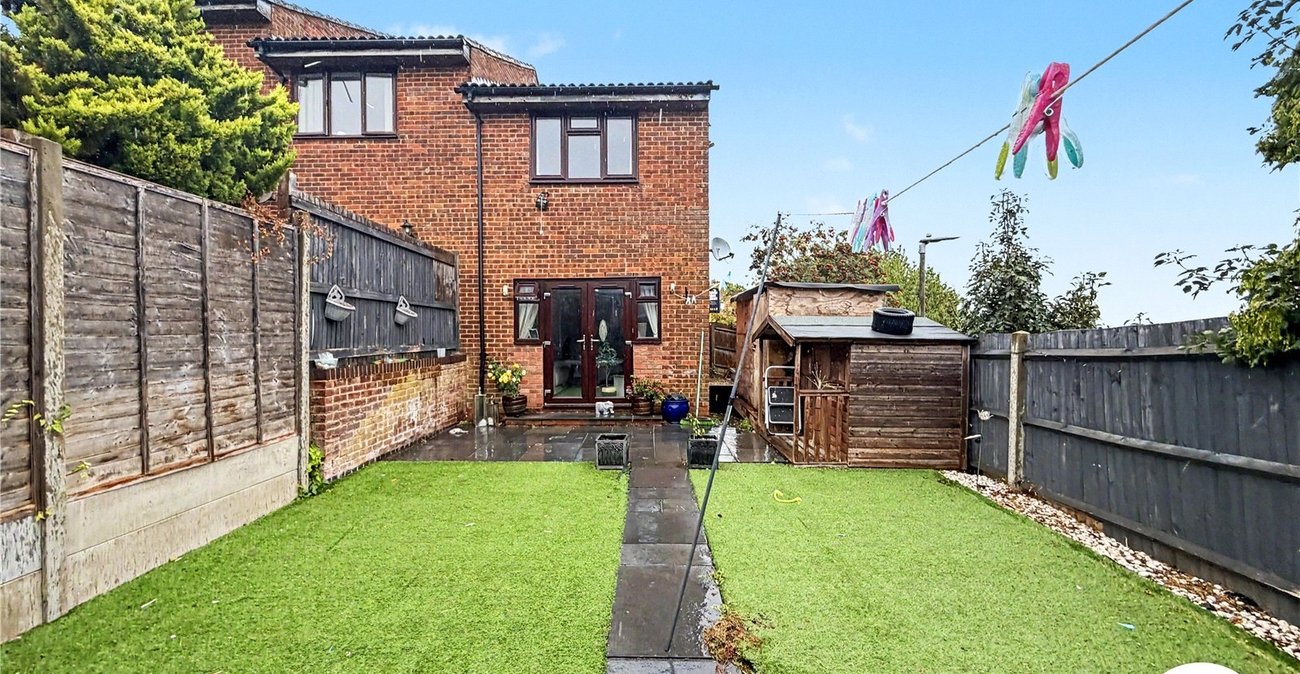 2 bedroom house for sale in Princes Park | Robinson Michael & Jackson
