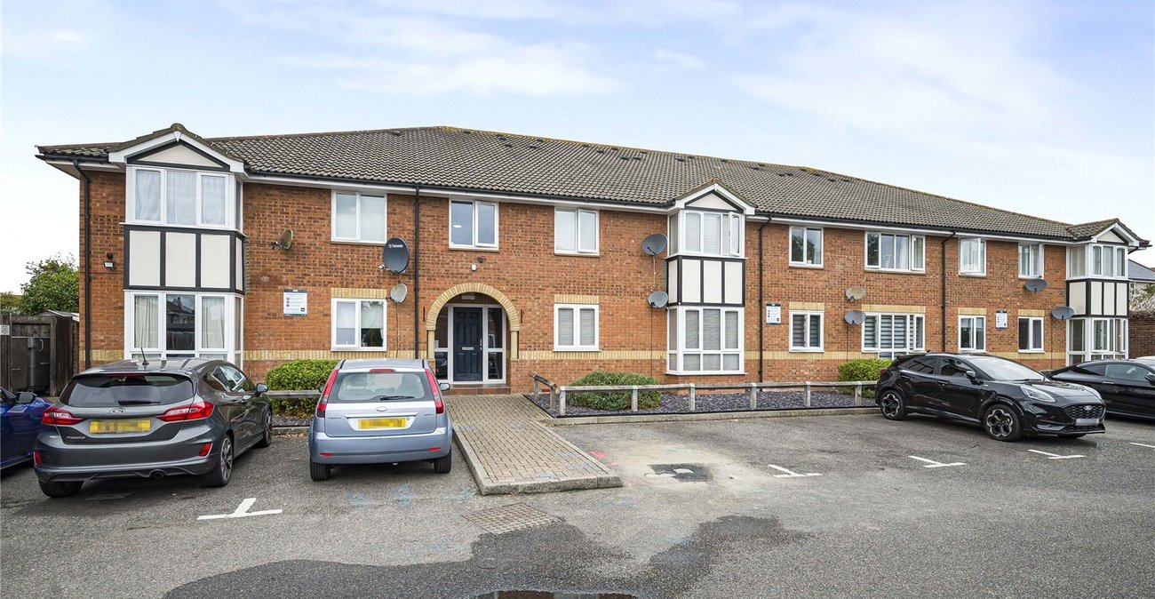1 bedroom property for sale in Church Road | Robinson Jackson