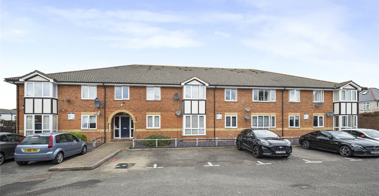 1 bedroom property for sale in Church Road | Robinson Jackson