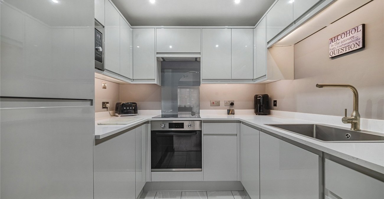 1 bedroom property for sale in Church Road | Robinson Jackson