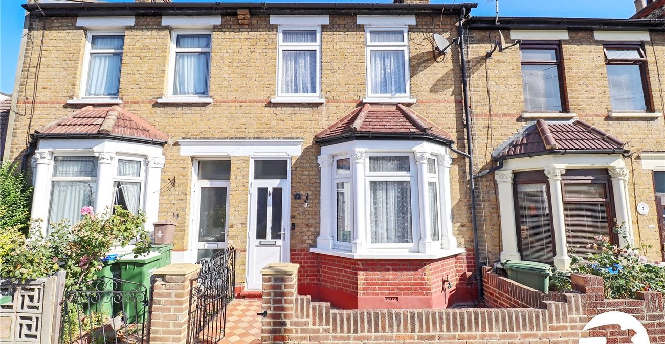 2 bedroom house for sale in Belvedere | Robinson Jackson