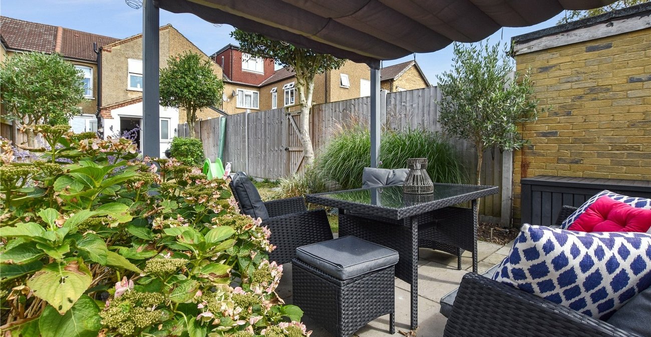 2 bedroom house for sale in Bexleyheath | Robinson Jackson