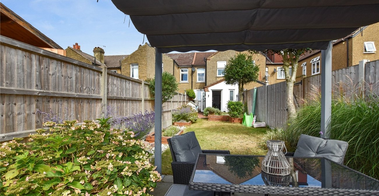 2 bedroom house for sale in Bexleyheath | Robinson Jackson