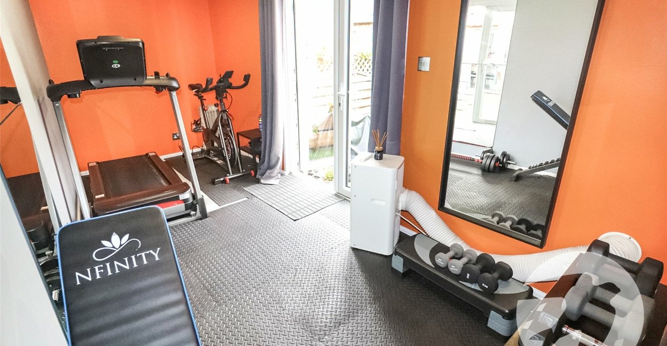 5 bedroom house for sale in Erith | Robinson Jackson