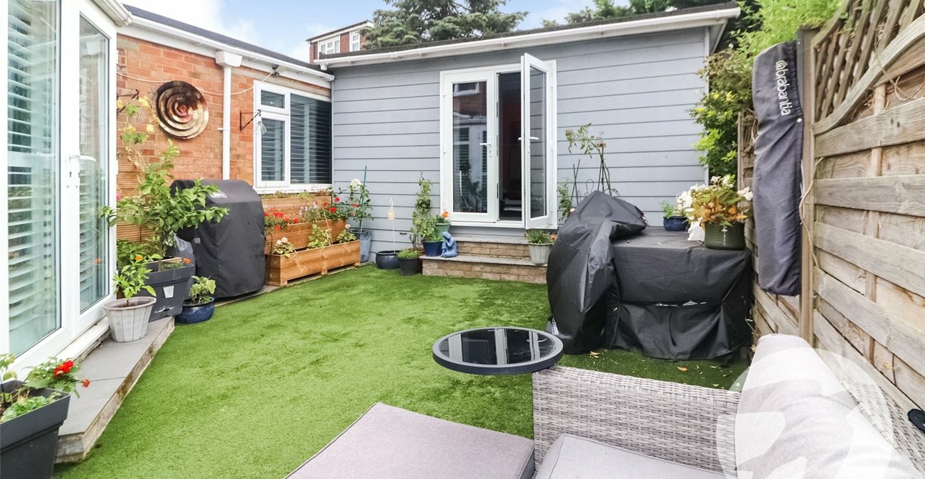 5 bedroom house for sale in Erith | Robinson Jackson