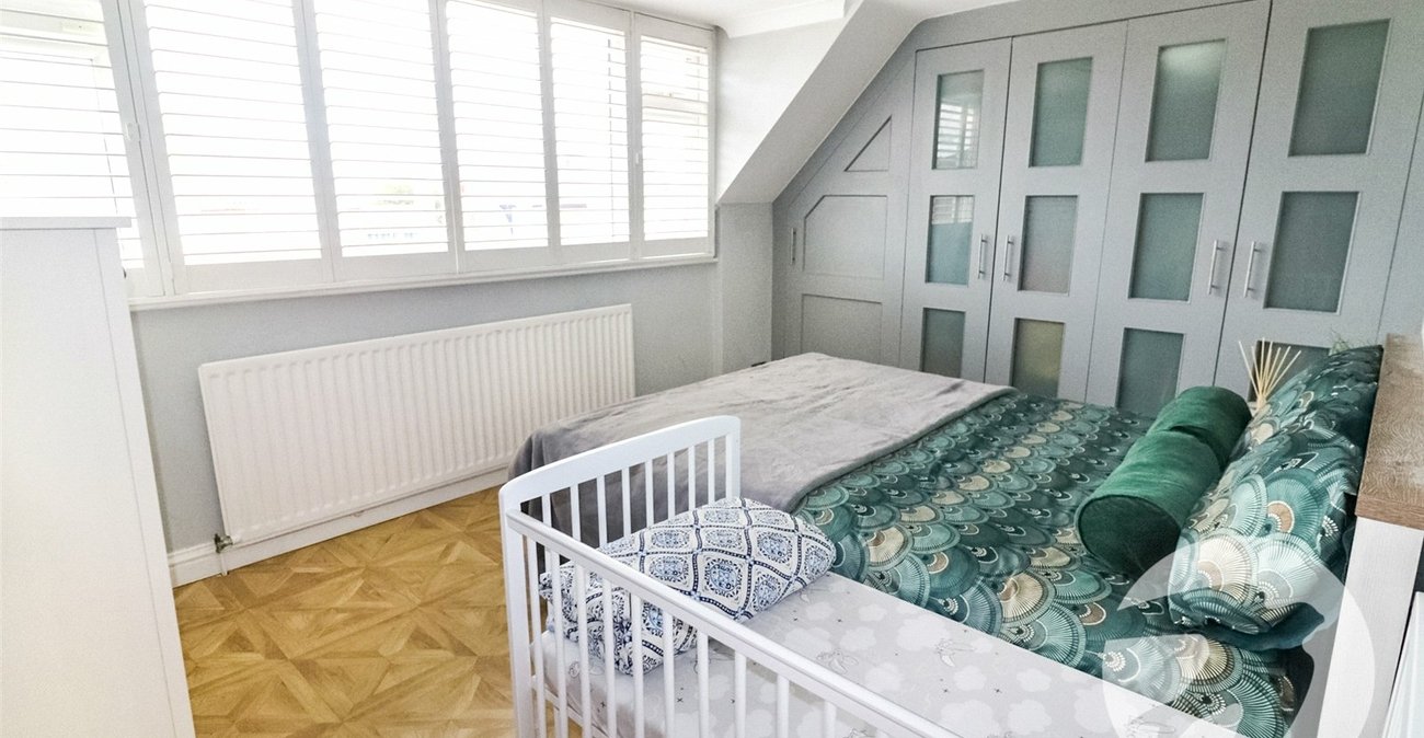 5 bedroom house for sale in Erith | Robinson Jackson