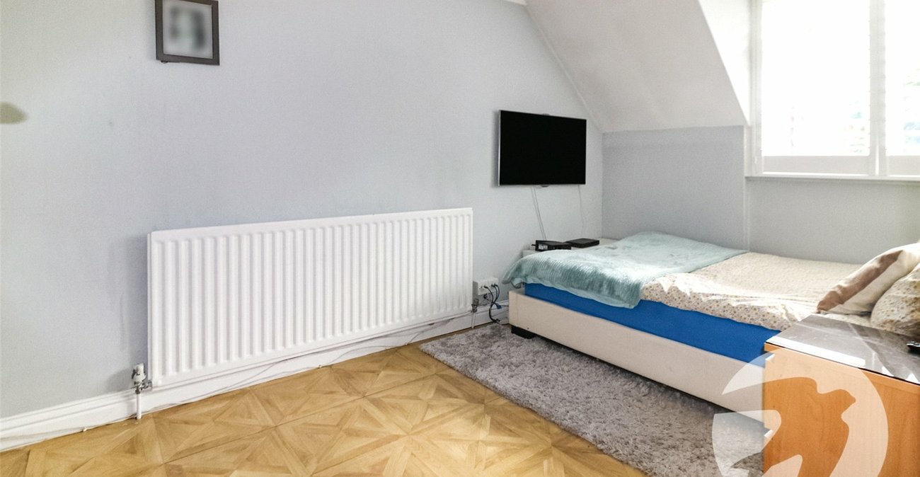 5 bedroom house for sale in Erith | Robinson Jackson