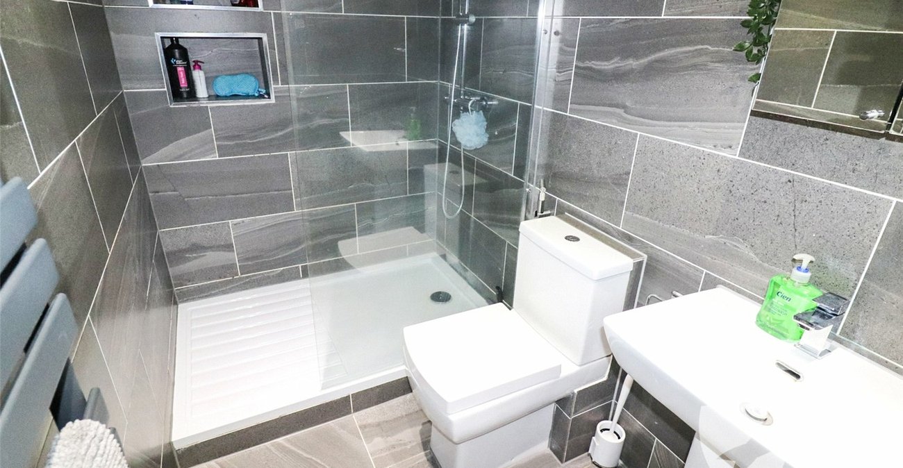 5 bedroom house for sale in Erith | Robinson Jackson