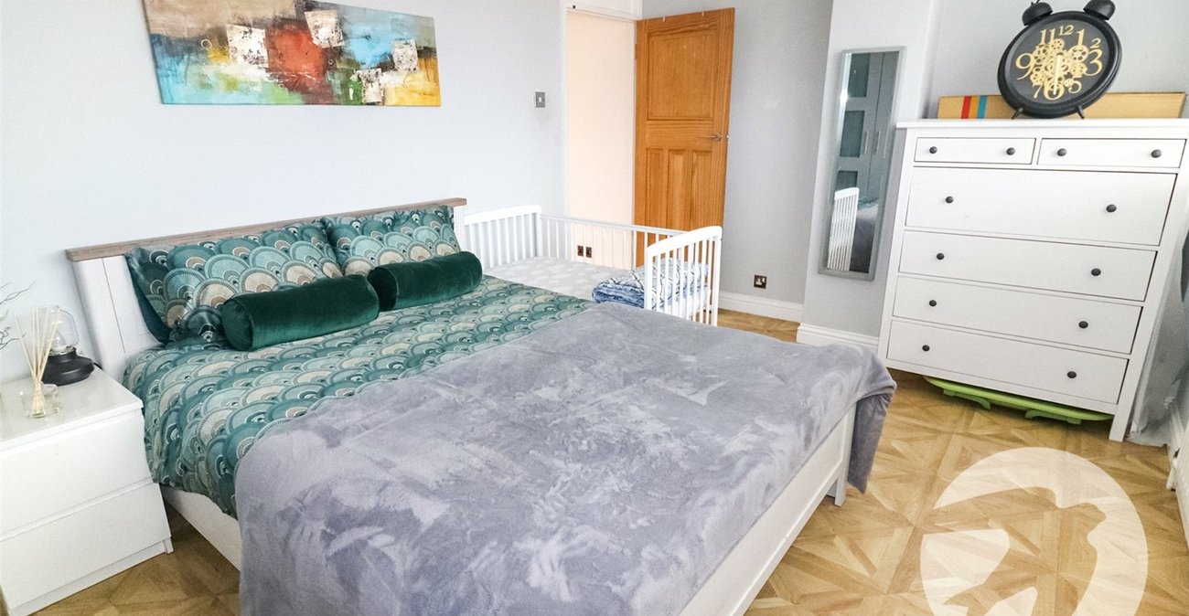 5 bedroom house for sale in Erith | Robinson Jackson