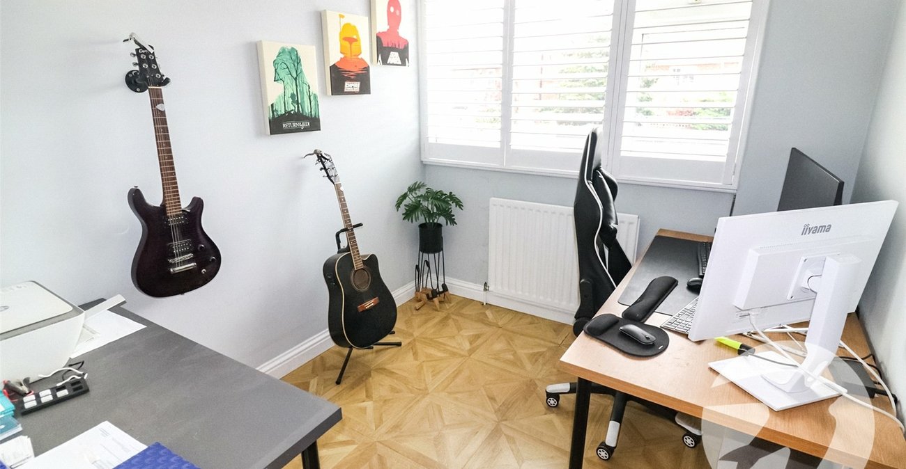 5 bedroom house for sale in Erith | Robinson Jackson