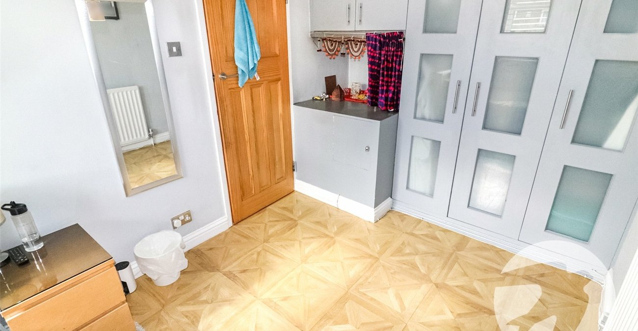 5 bedroom house for sale in Erith | Robinson Jackson