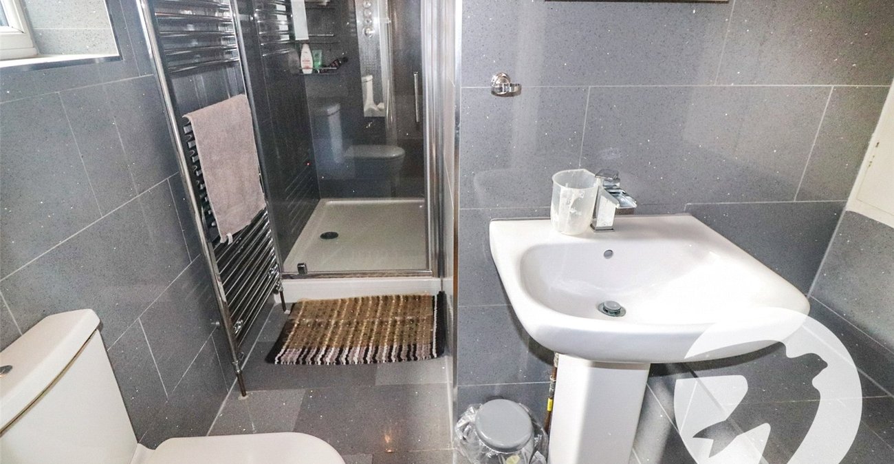 4 bedroom house for sale in Erith | Robinson Jackson