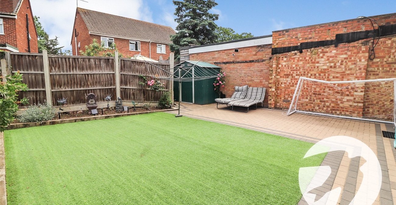 4 bedroom house for sale in Erith | Robinson Jackson