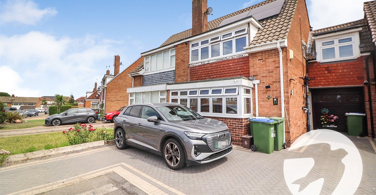 4 bedroom house for sale in Erith | Robinson Jackson
