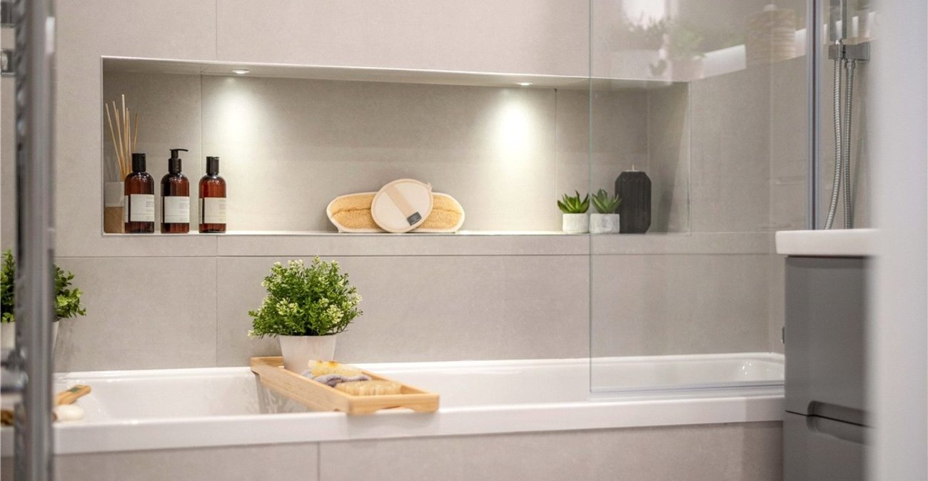 2 bedroom property for sale in Orpington | Robinson Jackson