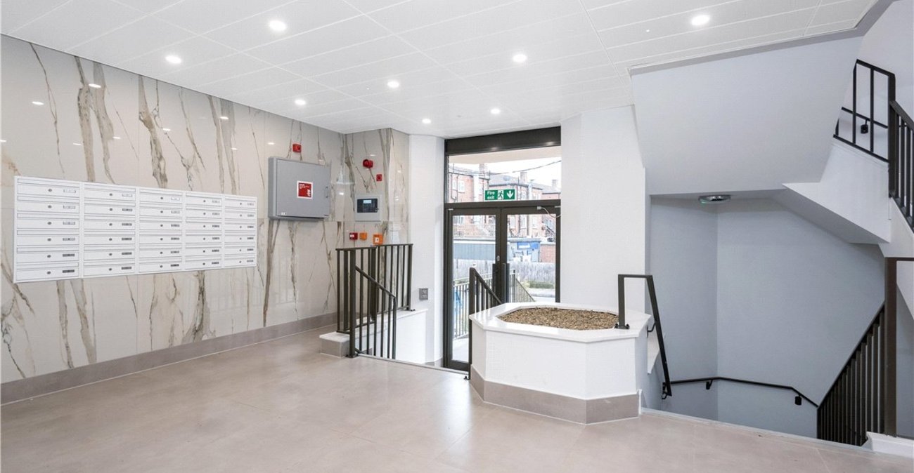 2 bedroom property for sale in Orpington | Robinson Jackson