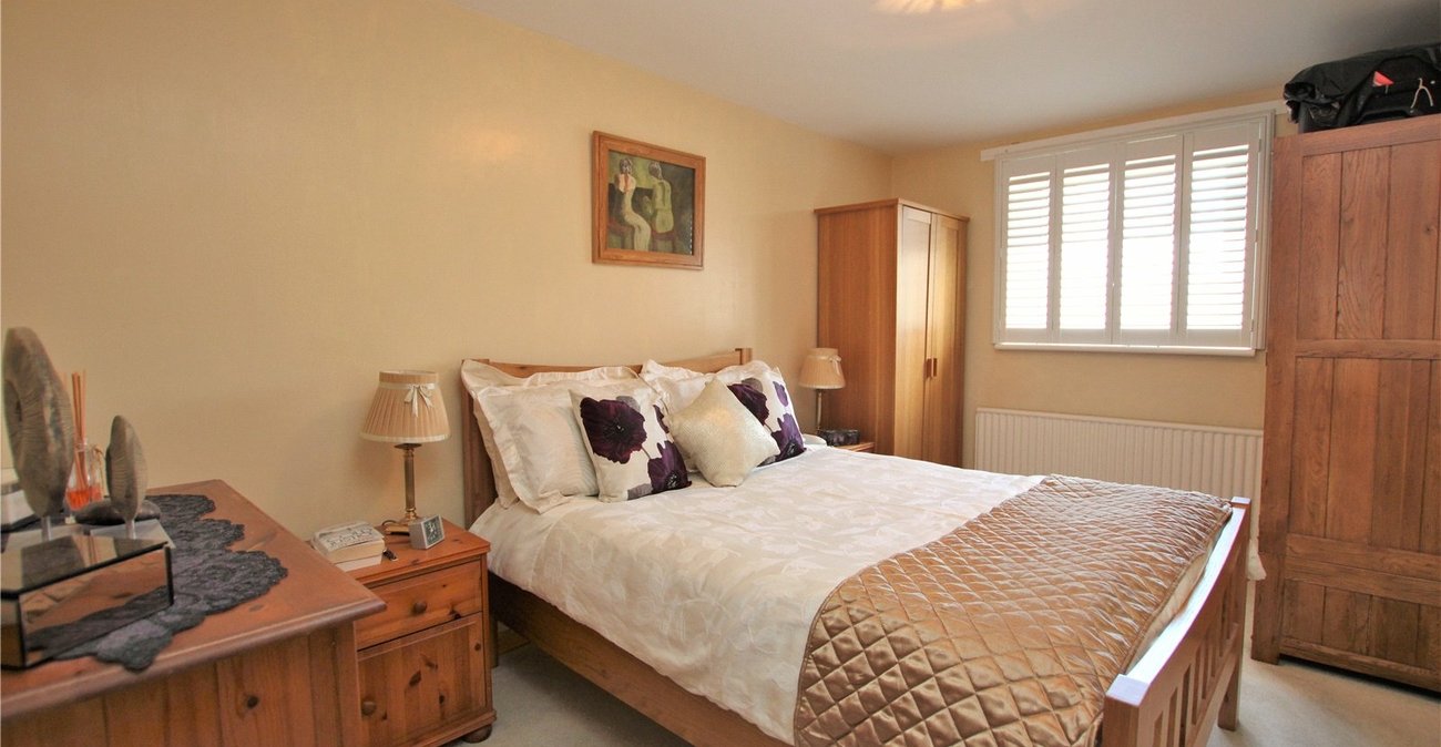 1 bedroom property for sale in Eltham | Robinson Jackson