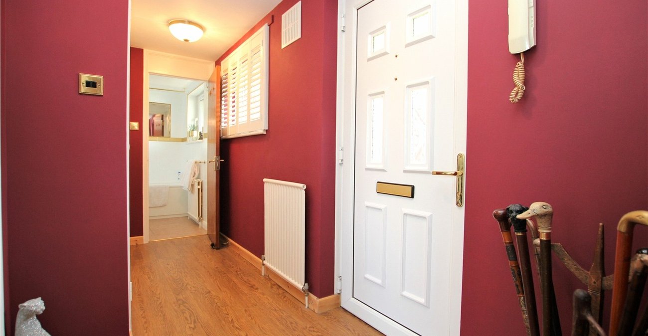 1 bedroom property for sale in Eltham | Robinson Jackson