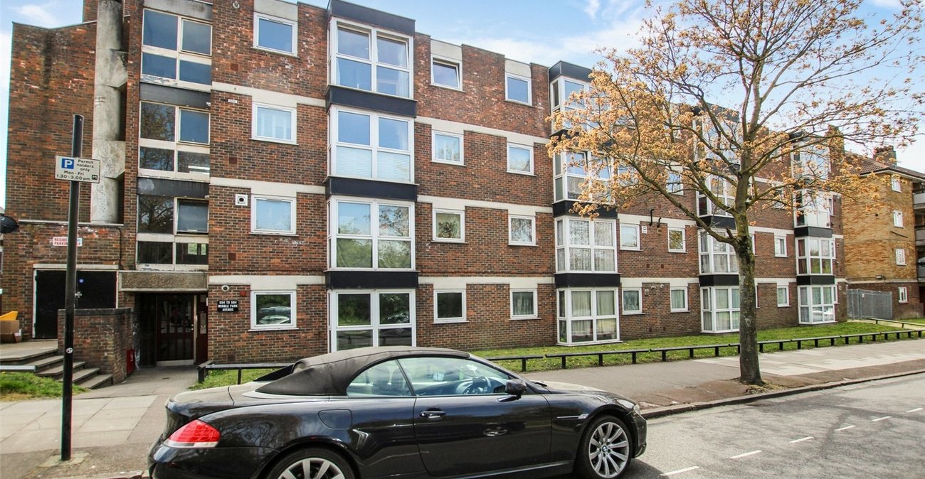 1 bedroom property for sale in Eltham | Robinson Jackson