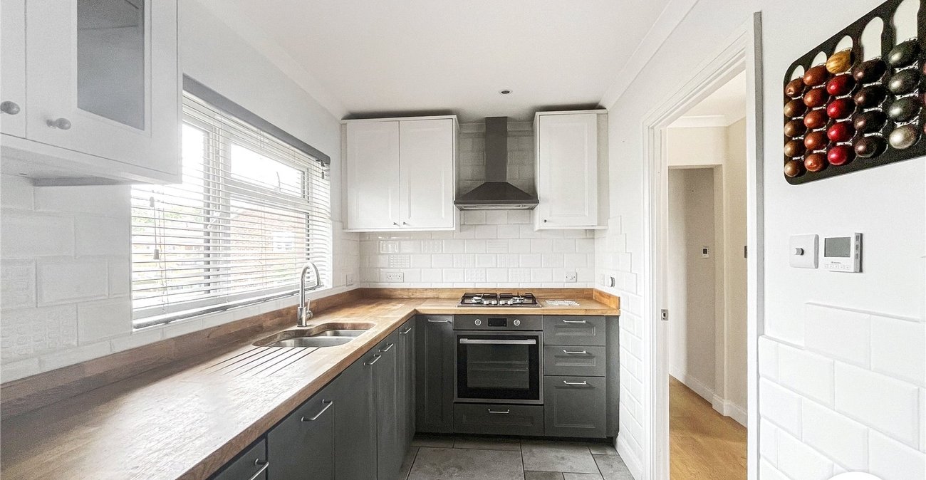 2 bedroom property for sale in Maidstone | Robinson Michael & Jackson