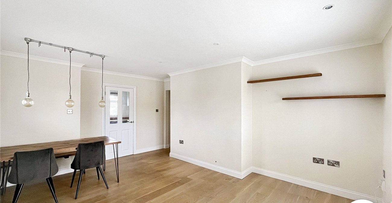 2 bedroom property for sale in Maidstone | Robinson Michael & Jackson