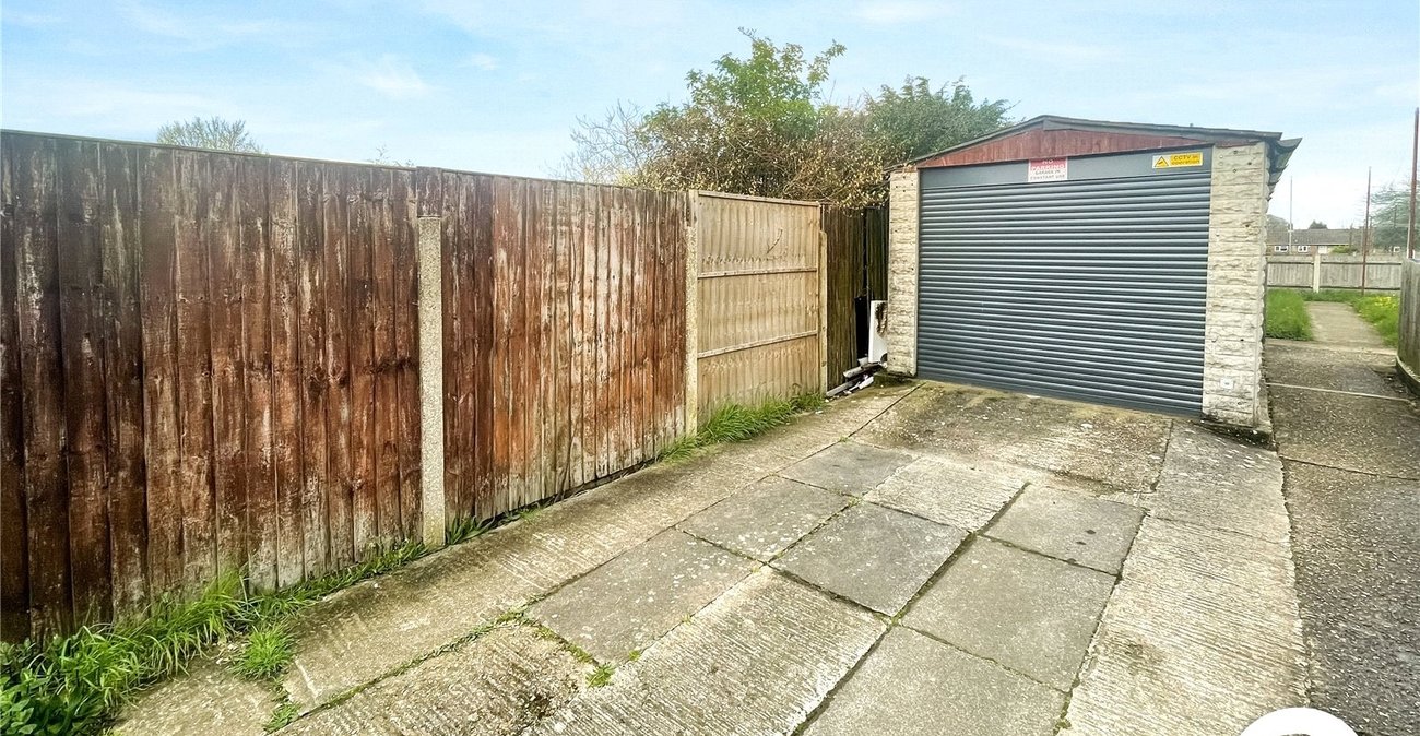 2 bedroom property for sale in Maidstone | Robinson Michael & Jackson