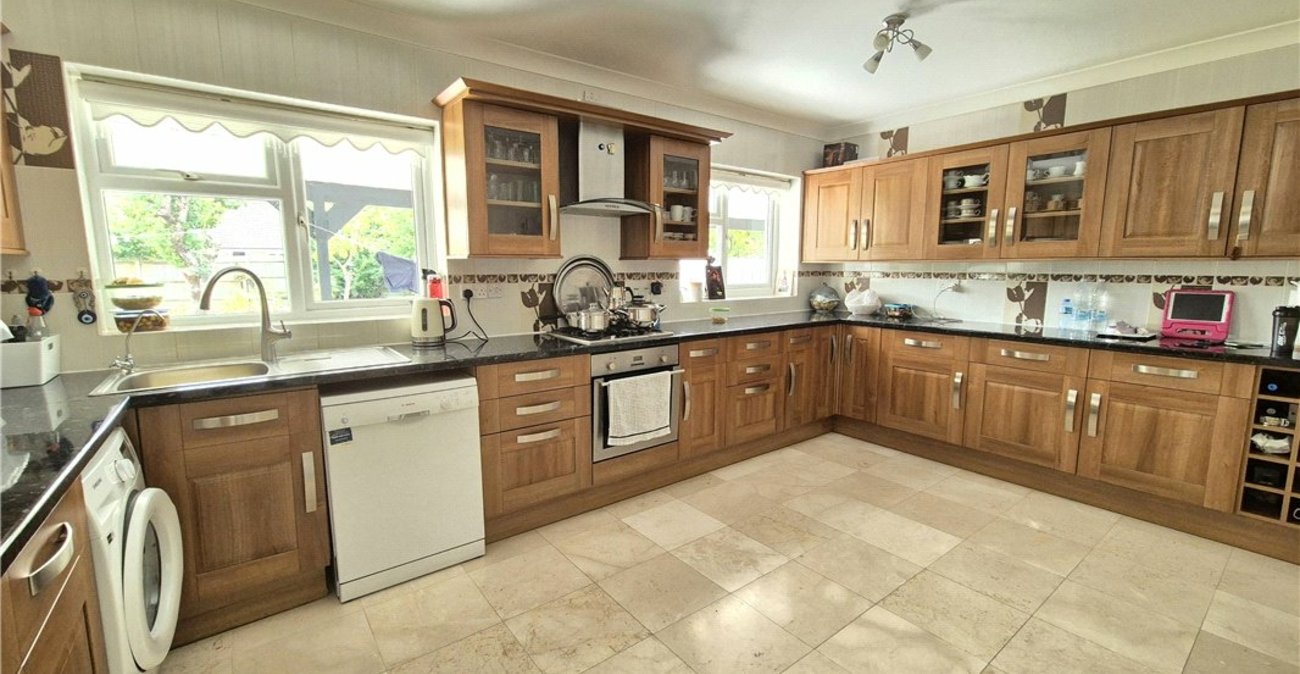 4 bedroom house for sale in Orpington | Robinson Jackson