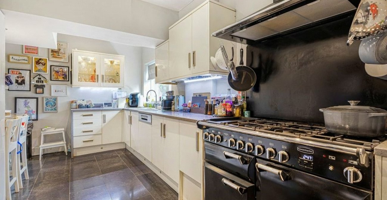 5 bedroom house for sale in Orpington | Robinson Jackson