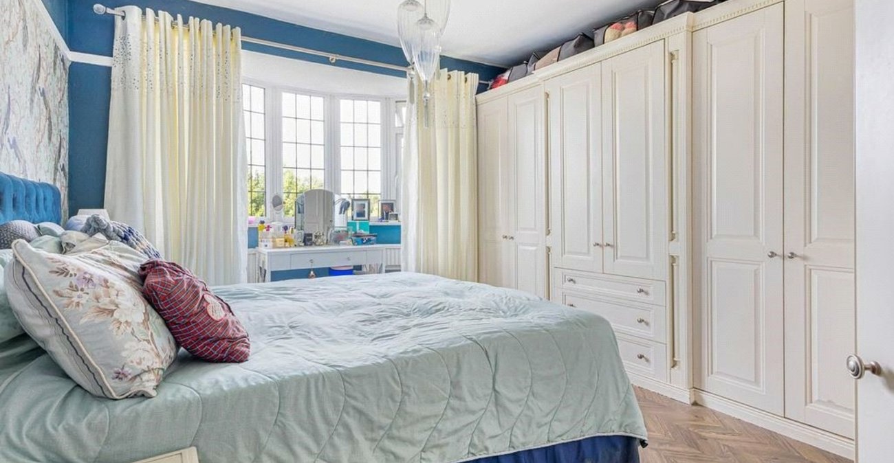 5 bedroom house for sale in Orpington | Robinson Jackson